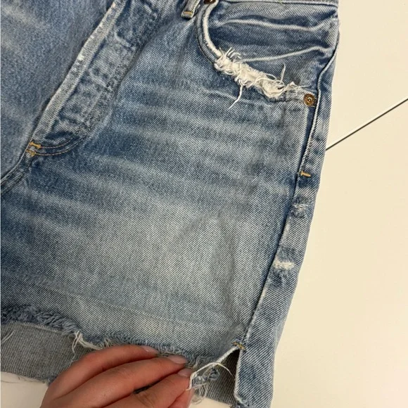 Agolde Dee High Rise Light Blue Distressed Jean Shorts Size 26 - Picture 3 of 7